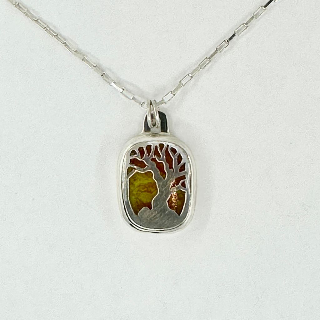 220-004 Tree Resin Pendant