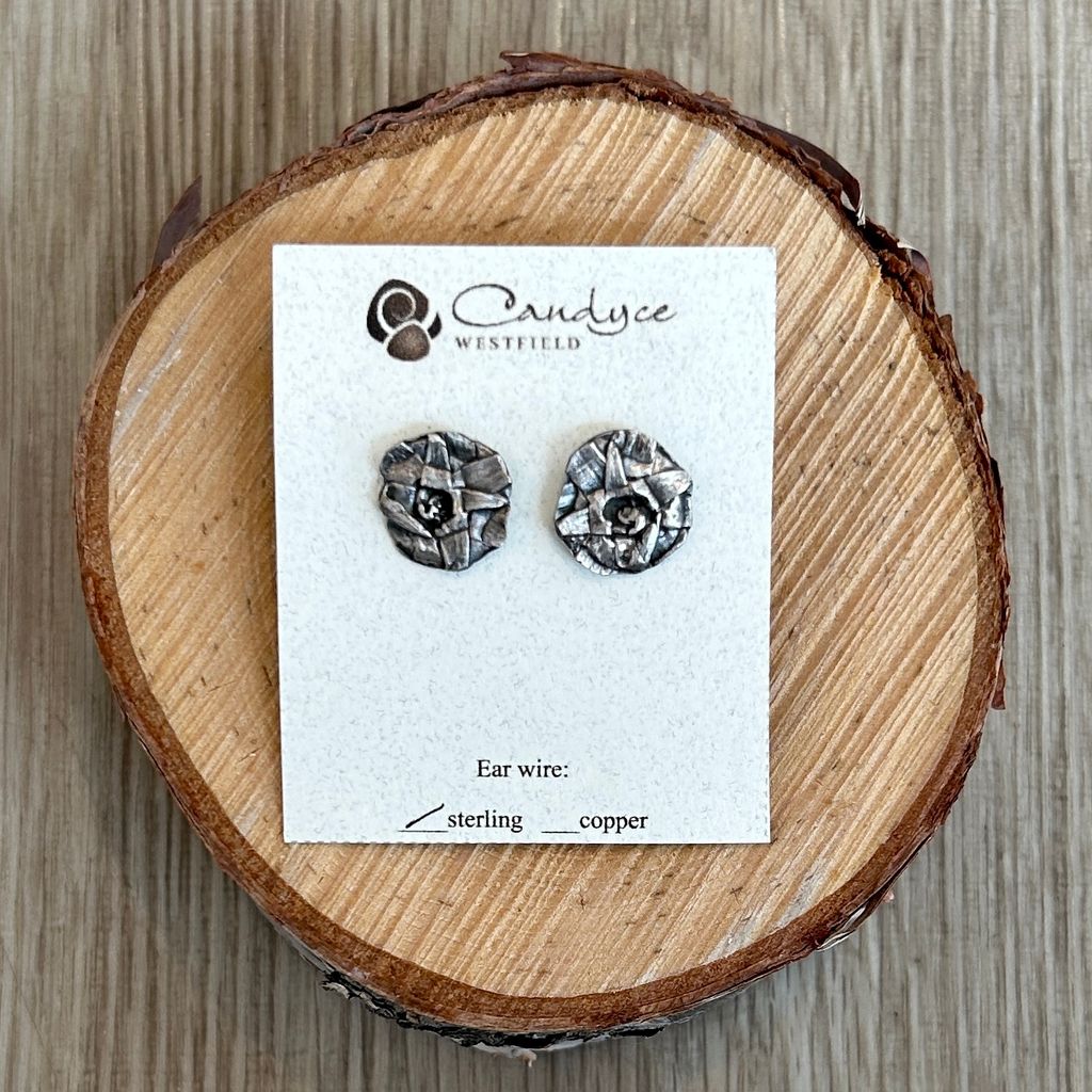 EA143 - Silver Studs