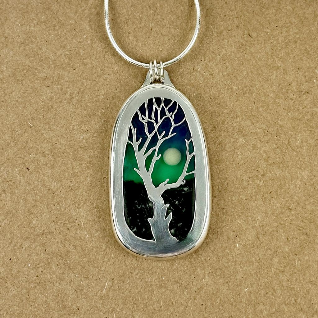 220-550 Sterling Resin Pendant