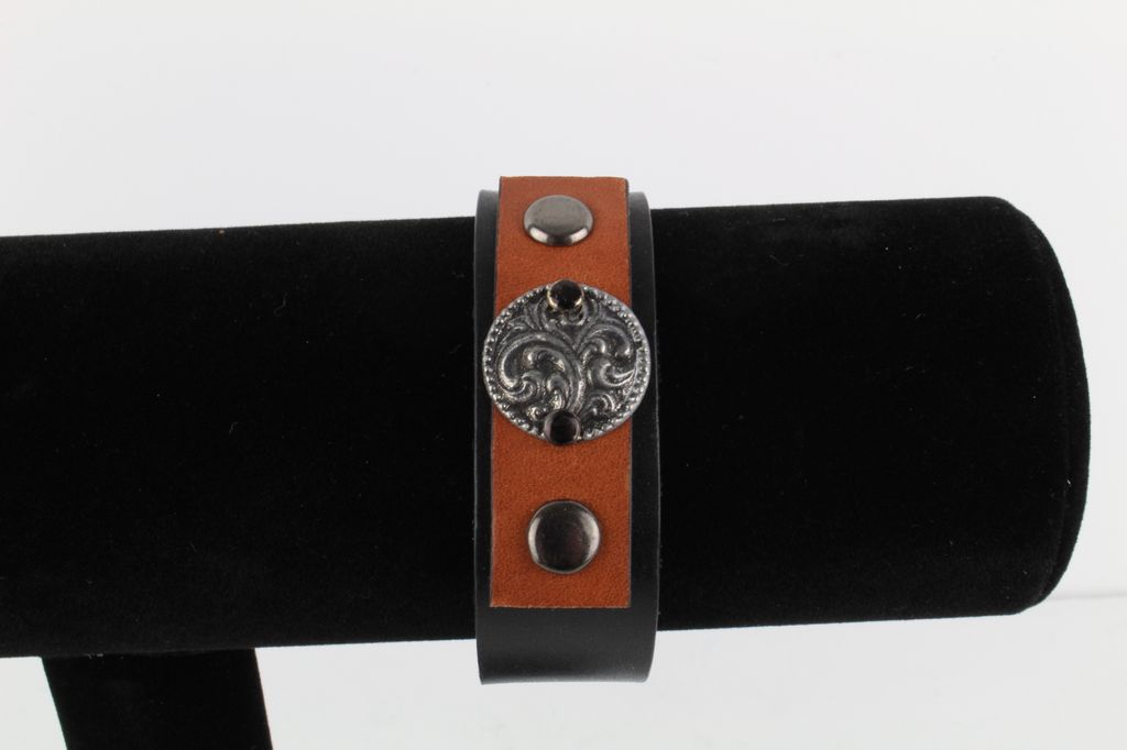 15 mm leather bracelet - assorted