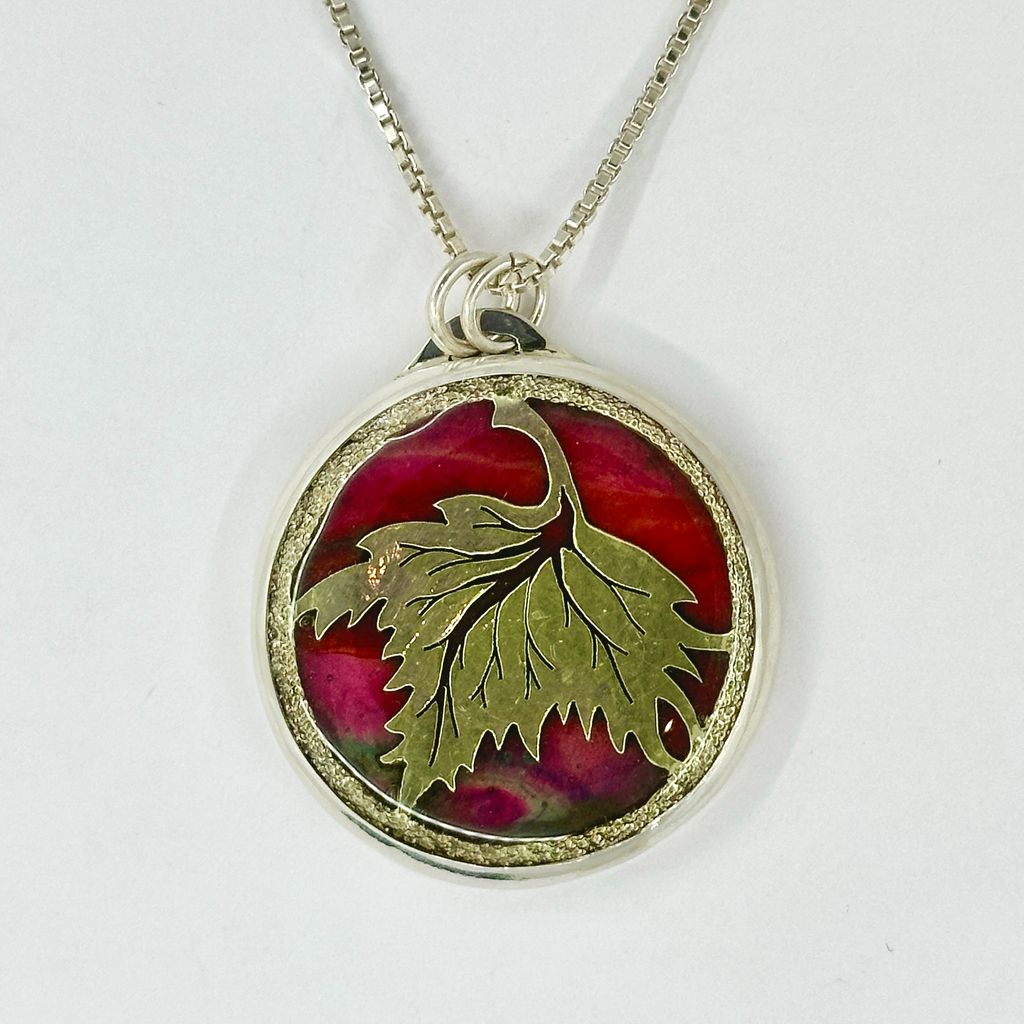 220-002 Maple Leaf Resin Pendant