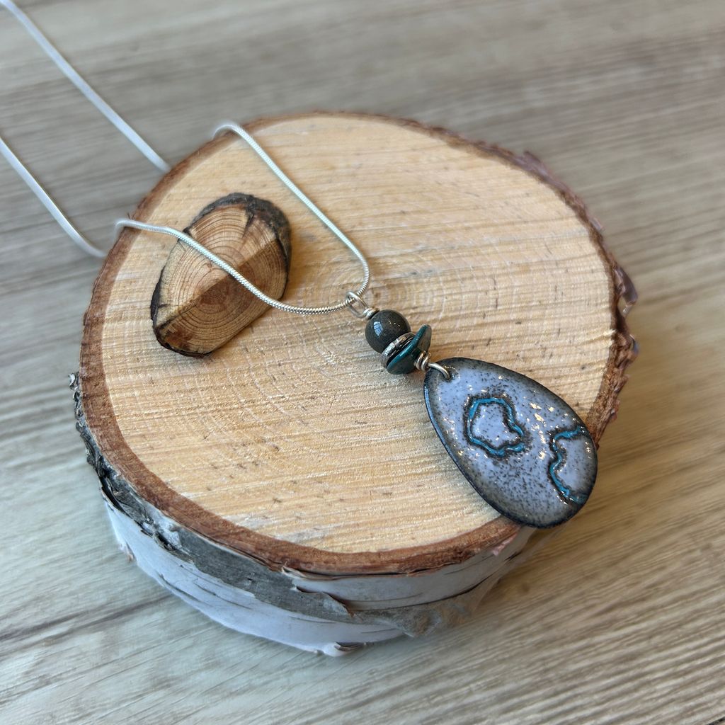 N136 - Enamel