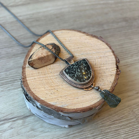 NE626 - Spiderweb Jasper